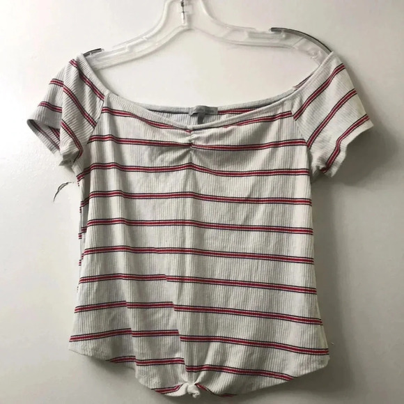 Charlotte Russe off the shoulder top - Picture 1 of 3